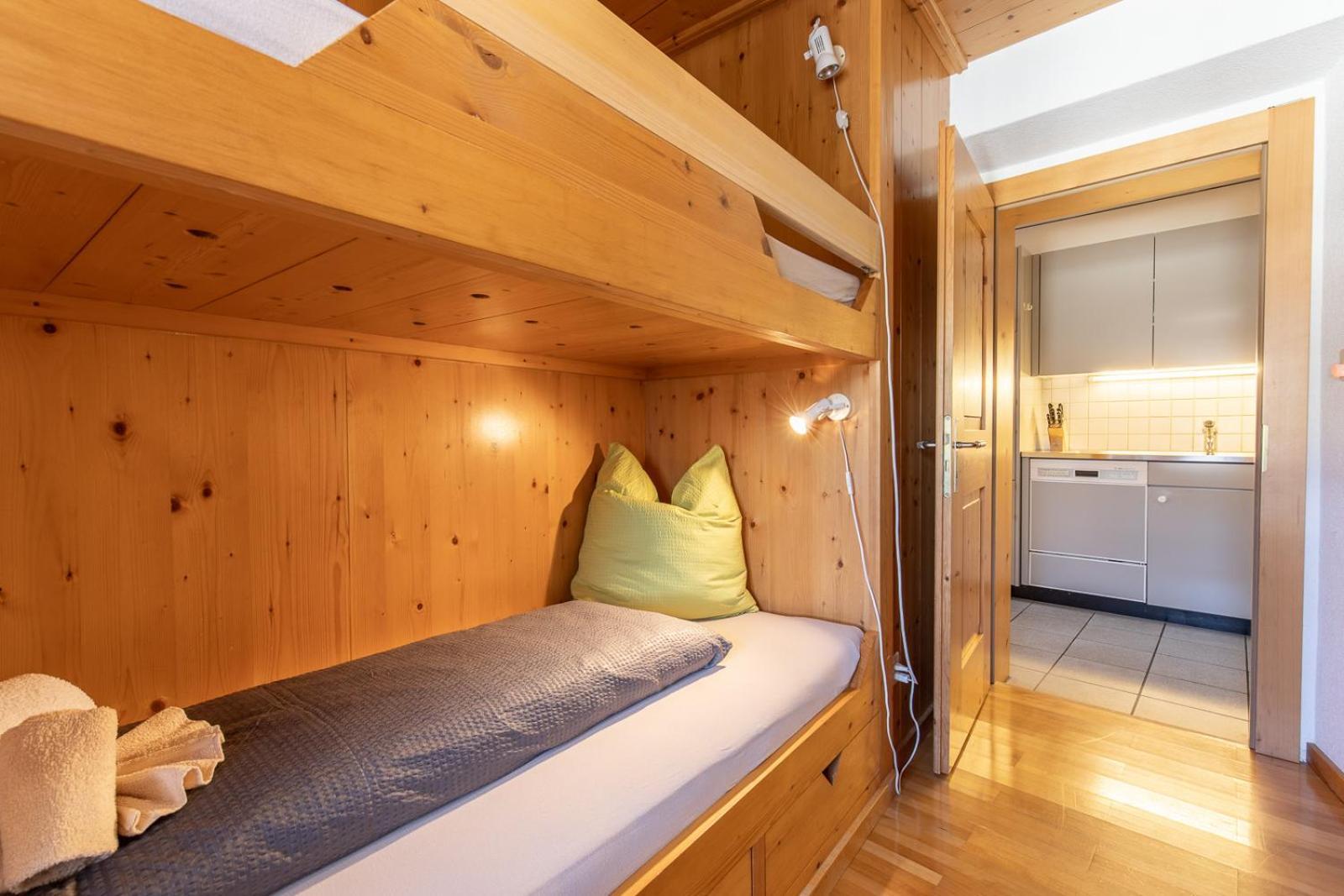 Chasa Tredeschin Apartment Scuol Exterior foto